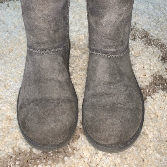 Ugg Boots - Picture 3 of 5